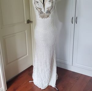 Lace embellished white dress sz0